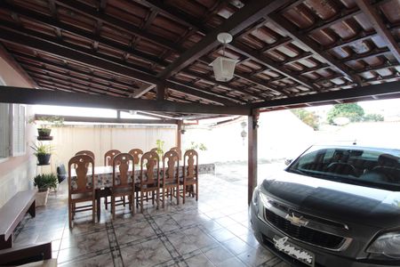 Casa à venda com 411m², 3 quartos e 3 vagasGaragem