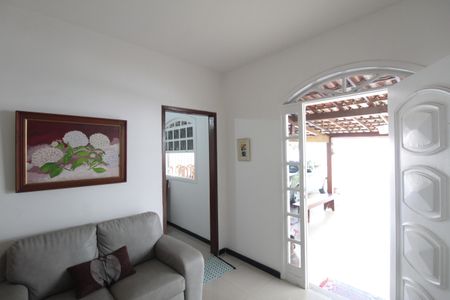 Casa à venda com 411m², 3 quartos e 3 vagasSala