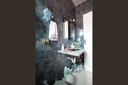 Casa à venda com 411m², 3 quartos e 3 vagasBanheiro da Suite