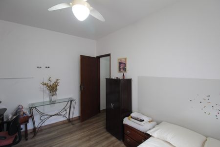 Casa à venda com 411m², 3 quartos e 3 vagasQuarto