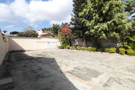 Casa à venda com 411m², 3 quartos e 3 vagasGaragem