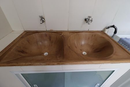 Casa à venda com 239m², 3 quartos e 5 vagasÁrea de Serviço - Tanque