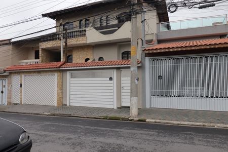 Casa à venda com 239m², 3 quartos e 5 vagasFachada