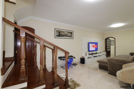 Casa à venda com 239m², 3 quartos e 5 vagasSala