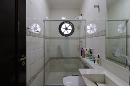 Casa à venda com 239m², 3 quartos e 5 vagasBanheiro Social