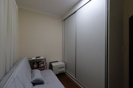 Casa à venda com 239m², 3 quartos e 5 vagasQuarto 2