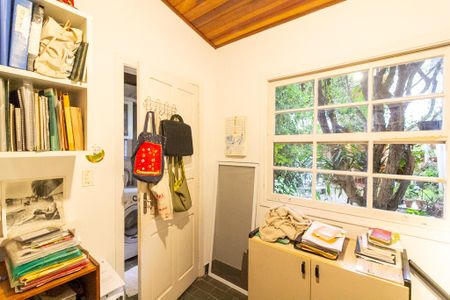 Casa à venda com 140m², 2 quartos e 1 vaga Casa à venda com 140m², 2 quartos e 1 vagaQuarto de Serviço