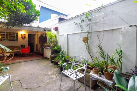 Casa à venda com 140m², 2 quartos e 1 vaga Casa à venda com 140m², 2 quartos e 1 vagaJardim