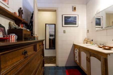 Casa à venda com 140m², 2 quartos e 1 vaga Casa à venda com 140m², 2 quartos e 1 vagaBanheiro Social