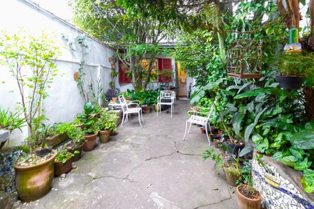 Casa à venda com 140m², 2 quartos e 1 vaga Casa à venda com 140m², 2 quartos e 1 vagaJardim