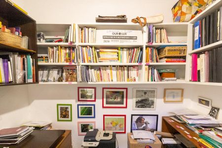 Casa à venda com 140m², 2 quartos e 1 vaga Casa à venda com 140m², 2 quartos e 1 vagaQuarto de Serviço