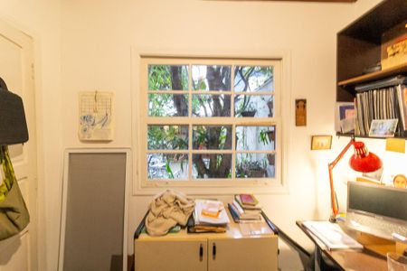 Casa à venda com 140m², 2 quartos e 1 vaga Casa à venda com 140m², 2 quartos e 1 vagaQuarto de Serviço