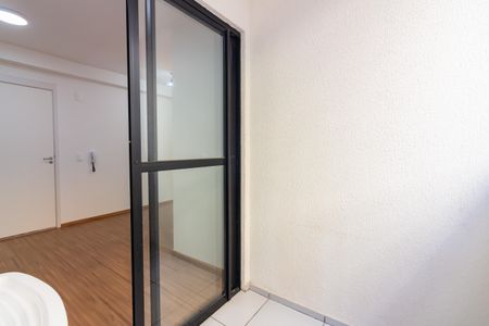 Apartamento para alugar com 36m², 2 quartos e 1 vaga Apartamento para alugar com 36m², 2 quartos e 1 vagaVaranda