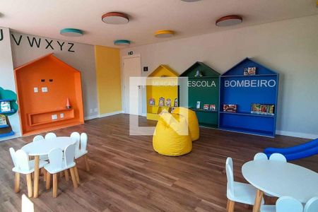 Apartamento para alugar com 36m², 2 quartos e 1 vaga Apartamento para alugar com 36m², 2 quartos e 1 vagaÁrea Comum - Playground