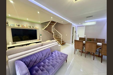 Casa de condomínio à venda com 95m², 3 quartos e 2 vagas Casa de condomínio à venda com 95m², 3 quartos e 2 vagasSala