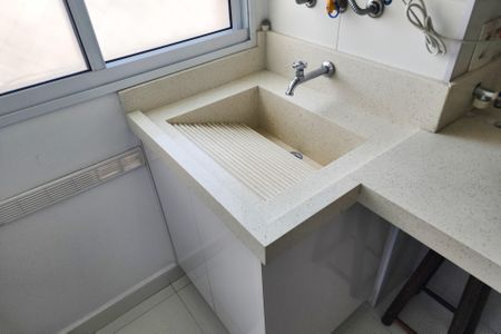 Apartamento para alugar com 42m², 1 quarto e 1 vagaÁrea de Serviço