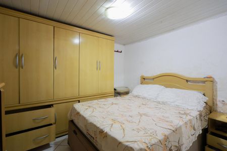 Casa à venda com 200m², 4 quartos e 2 vagasCasa 2 - Quarto