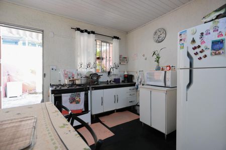 Casa à venda com 200m², 4 quartos e 2 vagasCasa 1 - Cozinha