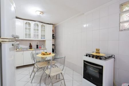 Casa à venda com 200m², 4 quartos e 2 vagasCasa 2 - Cozinha