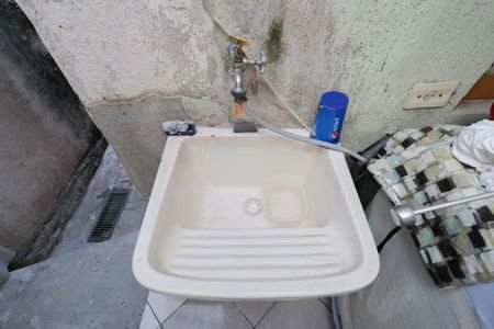 Casa à venda com 200m², 4 quartos e 2 vagasCasa 2 - Área de serviço