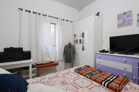 Casa à venda com 200m², 4 quartos e 2 vagasCasa 1 - Quarto 2