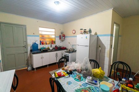Casa à venda com 184m², 4 quartos e 1 vagaCasa 1 - Cozinha
