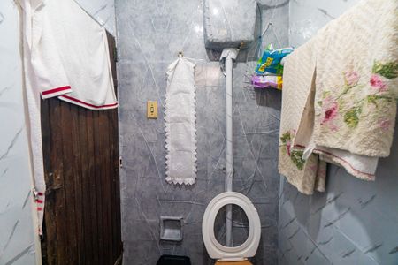 Casa à venda com 184m², 4 quartos e 1 vagaCasa 2 - Banheiro