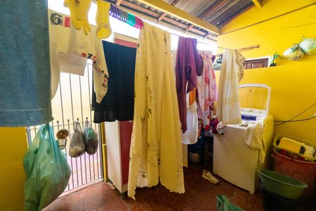 Casa à venda com 184m², 4 quartos e 1 vagaCasa 1 - Lavanderia