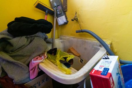 Casa à venda com 184m², 4 quartos e 1 vagaCasa 1 - Lavanderia Detalhe