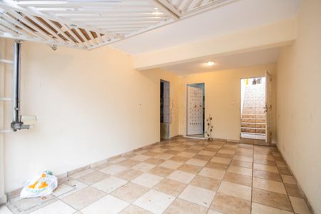 Casa à venda com 143m², 2 quartos e 3 vagas Casa à venda com 143m², 2 quartos e 3 vagasGaragem