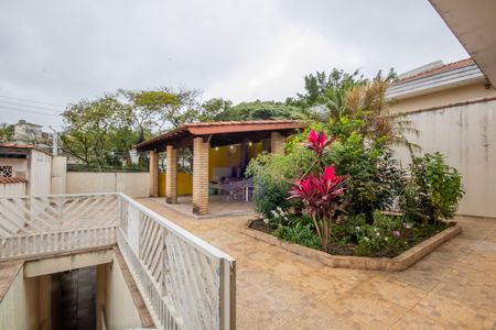 Casa à venda com 143m², 2 quartos e 3 vagas Casa à venda com 143m², 2 quartos e 3 vagasJardim