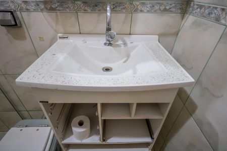 Casa à venda com 143m², 2 quartos e 3 vagas Casa à venda com 143m², 2 quartos e 3 vagasBanheiro 2