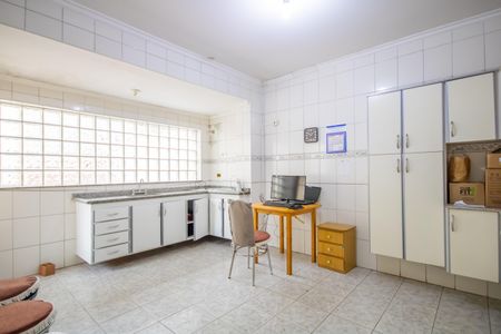 Casa à venda com 143m², 2 quartos e 3 vagas Casa à venda com 143m², 2 quartos e 3 vagasCozinha 2