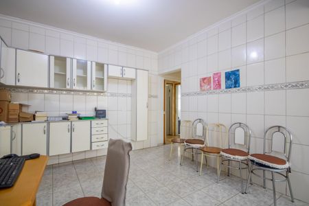 Casa à venda com 143m², 2 quartos e 3 vagas Casa à venda com 143m², 2 quartos e 3 vagasCozinha 2