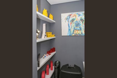 Apartamento à venda com 145m², 2 quartos e 3 vagas Apartamento à venda com 145m², 2 quartos e 3 vagasEscritório