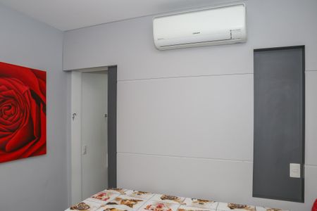 Apartamento à venda com 145m², 2 quartos e 3 vagas Apartamento à venda com 145m², 2 quartos e 3 vagasSuíte 2