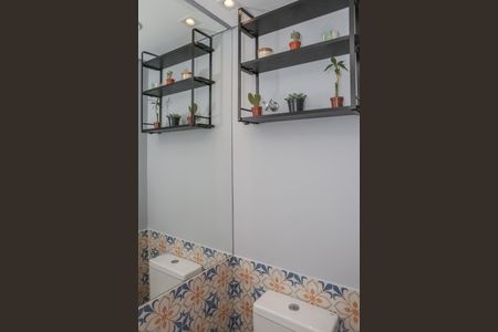 Apartamento à venda com 145m², 2 quartos e 3 vagas Apartamento à venda com 145m², 2 quartos e 3 vagasLavabo