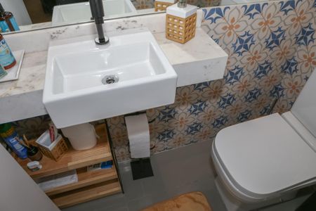 Apartamento à venda com 145m², 2 quartos e 3 vagas Apartamento à venda com 145m², 2 quartos e 3 vagasLavabo