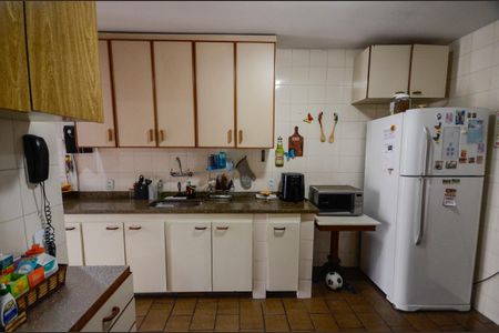 Apartamento à venda com 61m², 2 quartos e 1 vagaCozinha