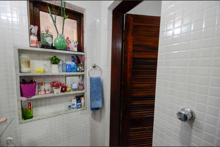 Apartamento à venda com 61m², 2 quartos e 1 vagaBanheiro da suíte