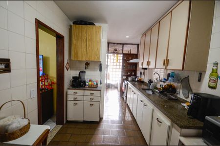 Apartamento à venda com 61m², 2 quartos e 1 vagaCozinha