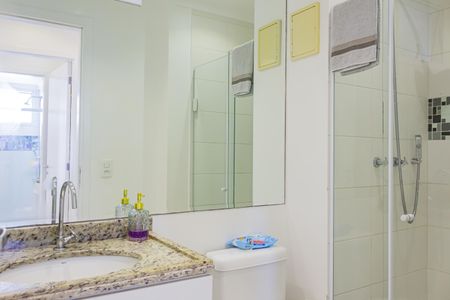Apartamento à venda com 68m², 3 quartos e 1 vaga Apartamento à venda com 68m², 3 quartos e 1 vagaBanheiro Social