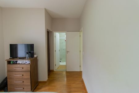 Casa de condomínio para alugar com 250m², 4 quartos e 4 vagasSuíte 1