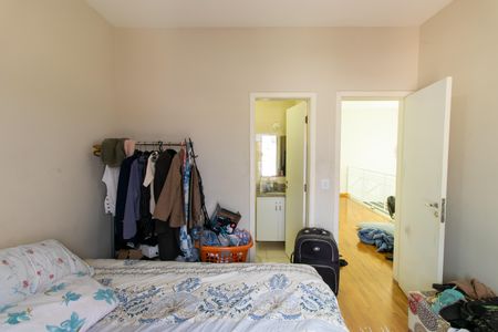 Casa de condomínio para alugar com 250m², 4 quartos e 4 vagasSuíte 2