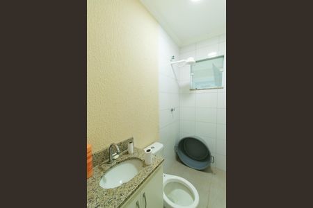 Casa de condomínio para alugar com 250m², 4 quartos e 4 vagasBanheiro de serviço