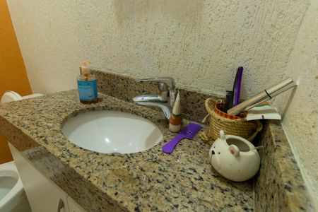 Casa de condomínio para alugar com 250m², 4 quartos e 4 vagasLavabo