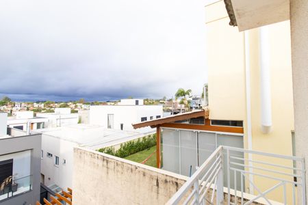 Casa de condomínio para alugar com 250m², 4 quartos e 4 vagasVaranda da Suíte 2