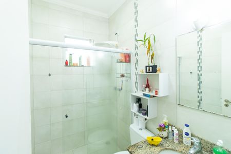 Casa de condomínio para alugar com 250m², 4 quartos e 4 vagasBanheiro da Suíte 1