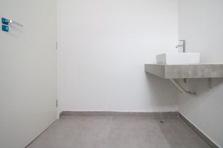 Casa à venda com 140m², 3 quartos e 2 vagas Casa à venda com 140m², 3 quartos e 2 vagasBanheiro