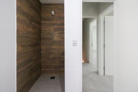 Casa à venda com 140m², 3 quartos e 2 vagas Casa à venda com 140m², 3 quartos e 2 vagasBanheiro
